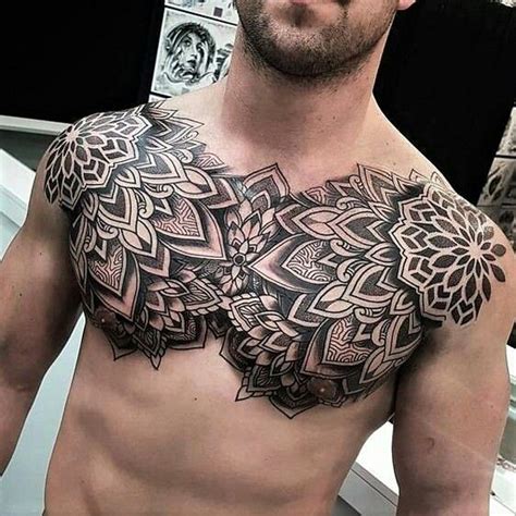 tatuajes en el pecho para hombre|Tatuaje en el pecho para hombre: claves e ideas